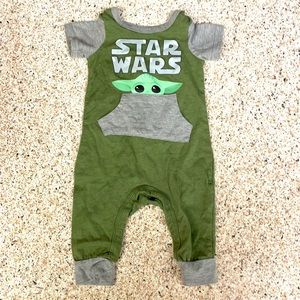 Star Wars onesie. 0-3 months.